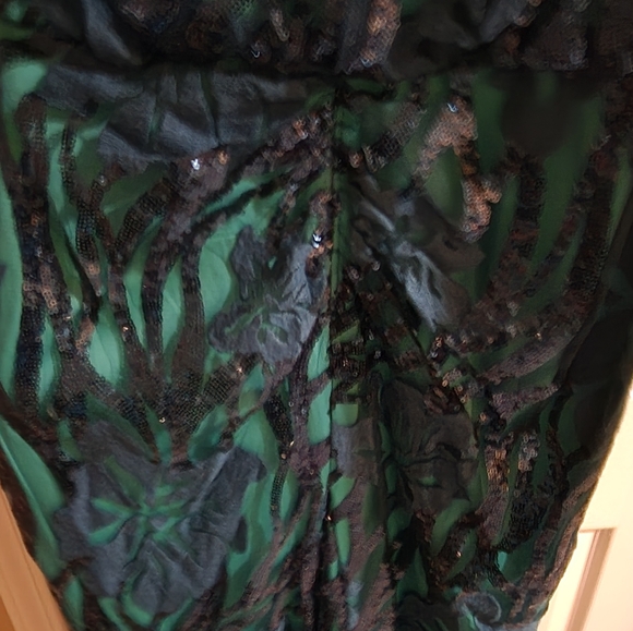 TADASHI SHOJI Elegant Peacock Blue/Green Sequin Dress - Picture 10 of 17